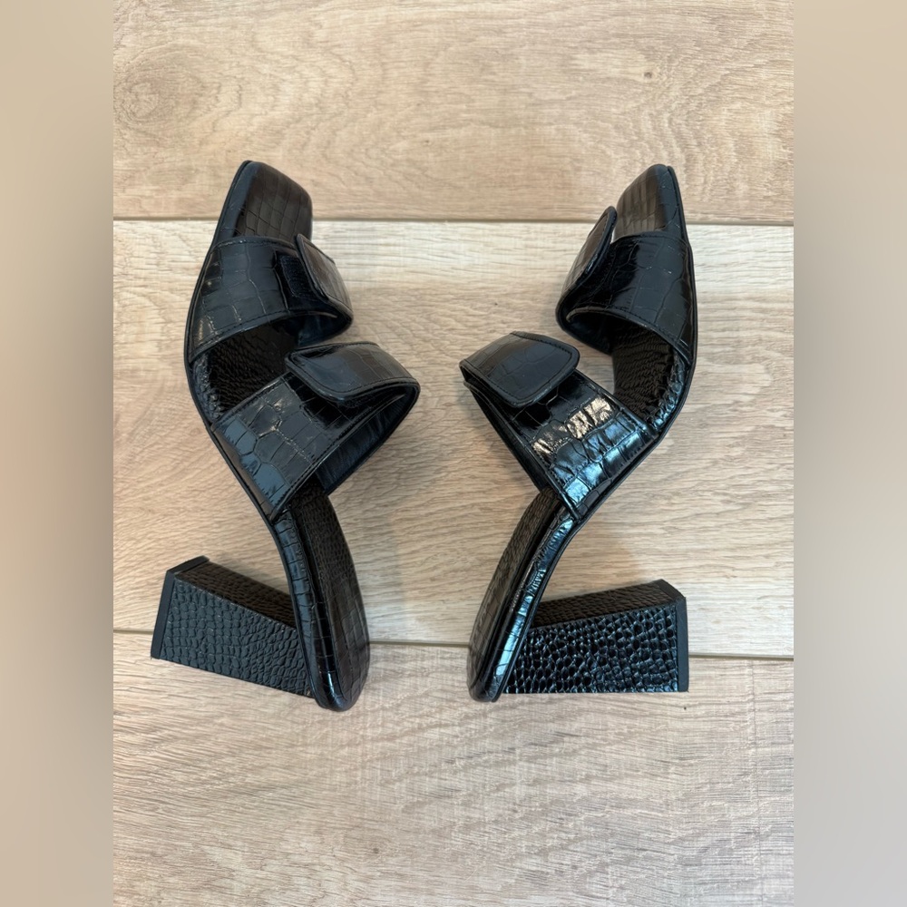 Freda Salvador Adria Black Croc-Embossed Women's Heeled Sandals - Picture 11 of 12